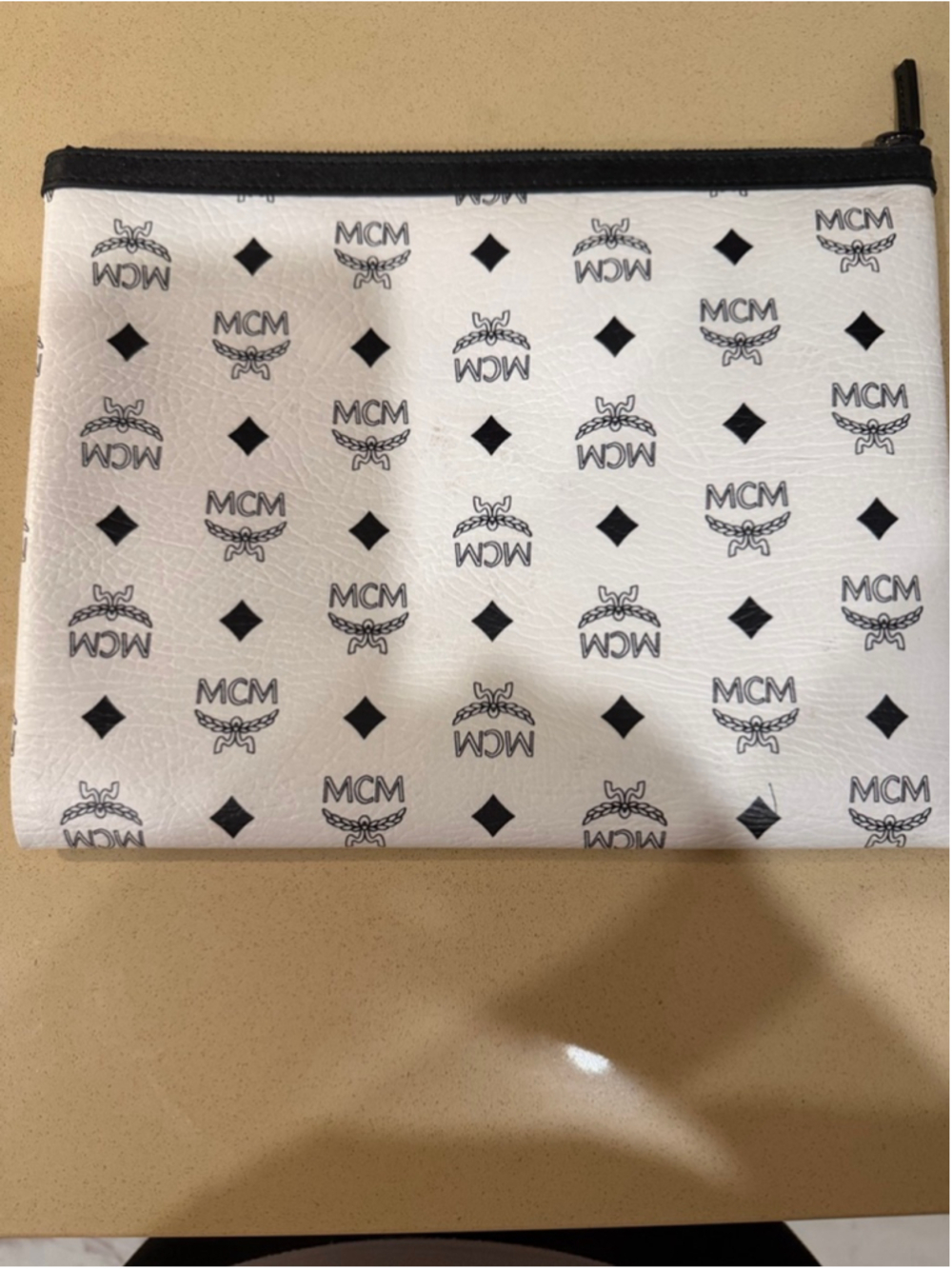 MCM Visetos X Vogue Korea Pouch in White and Multicolor - Lip Clutch - Picture 2 of 7